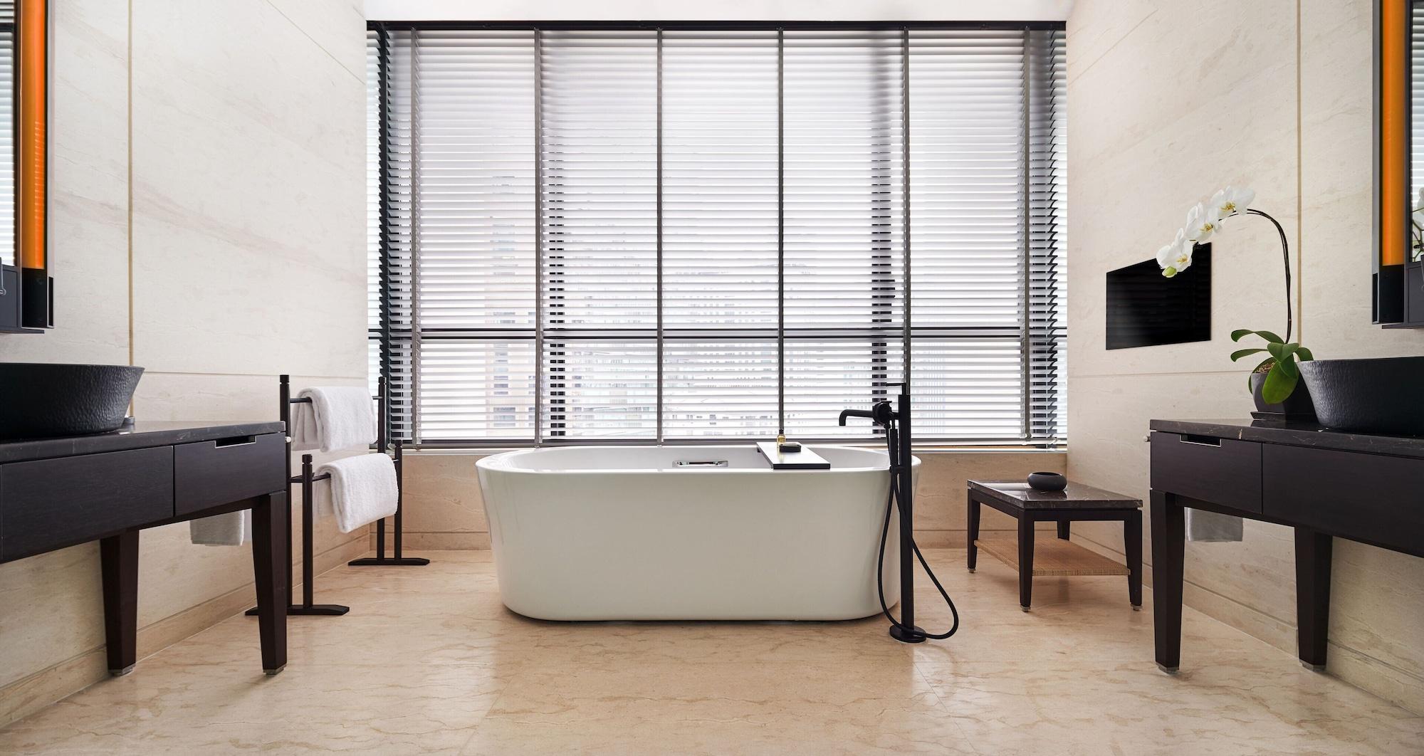 The Ruma Hotel And Residences Kuala Lumpur Exterior photo Venetian blinds