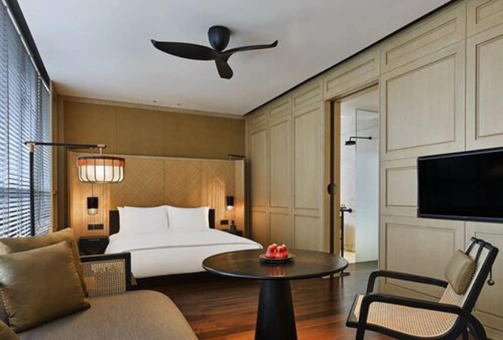 The Ruma Hotel And Residences Kuala Lumpur Exterior photo A suite at the hotel